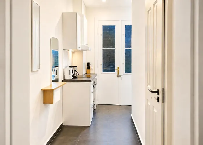 Stylish 1br Wiener Stadthalle דירה *